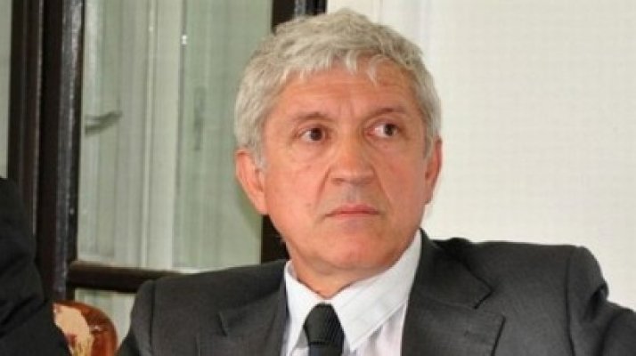 Diaconu şi-a anunţat în plen demisia din Senat: Voi continua să apăr imaginea Parlamentului